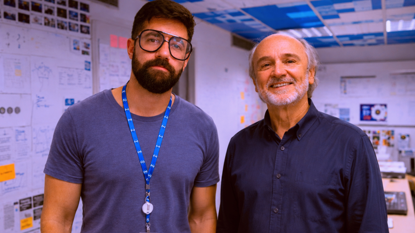 Tchelo e Hans Donner na sala do projeto